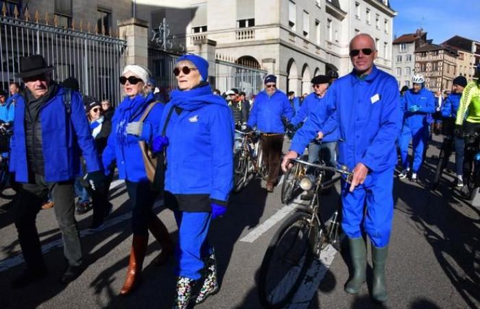 A Limoges, una “marcia blu” in omaggio a un ciclista emblematico investito da un’auto