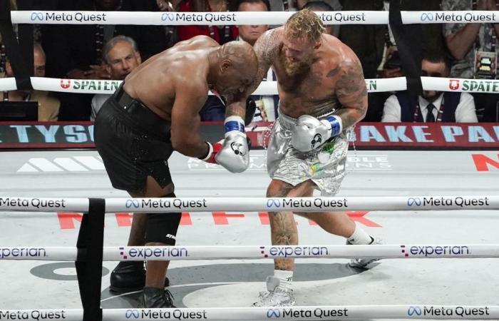 Jake Paul batte Mike Tyson nell’attesissimo combattimento show