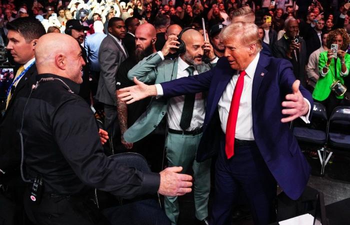 Trump e Joe Rogan condividono un abbraccio vittorioso all’UFC 309 al Madison Square Garden