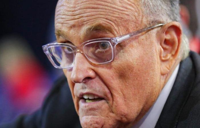 Rudy Giuliani cede i beni a Ruby Freeman, Shaye Moss per pagare la sentenza di diffamazione