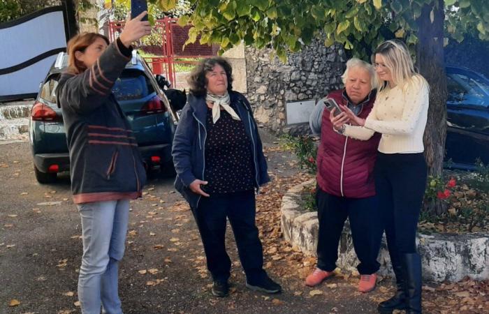 “Viviamo come 20 anni fa, senza cellulare”: questo villaggio delle Alpi Marittime è senza rete mobile da un mese