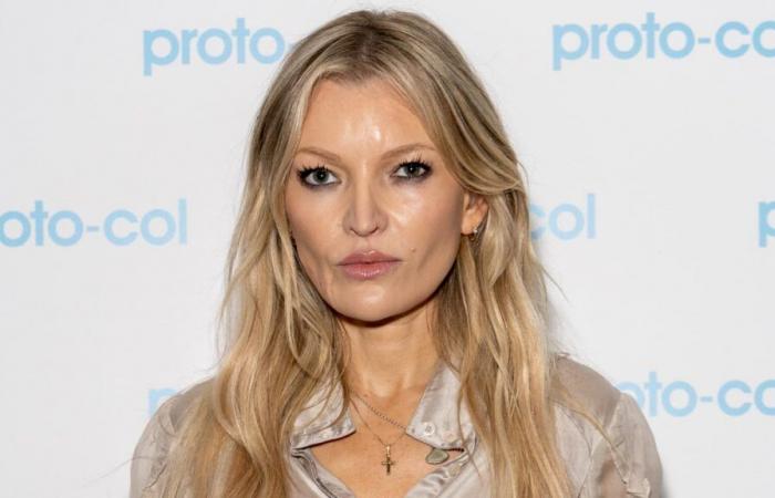 Kate Moss piange ancora per essere stata fotografata in topless da adolescente