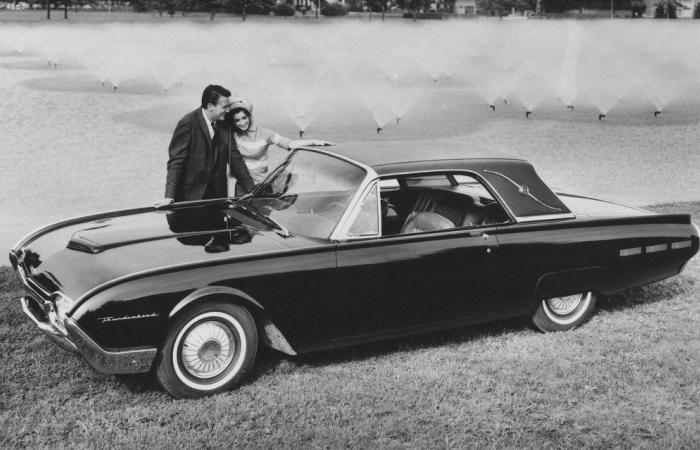 Ford Thunderbird 1961-63: Ford fa il grande passo