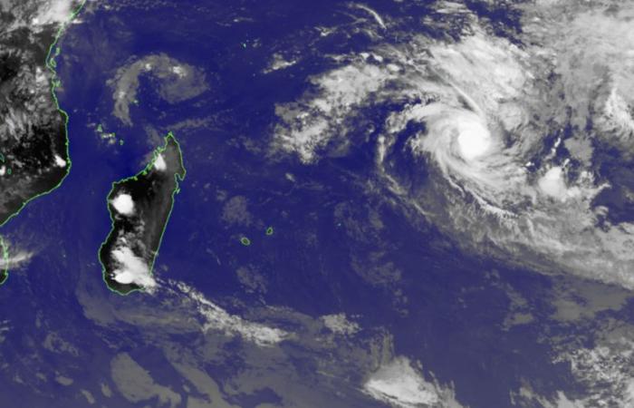 Si prevede che la forte tempesta tropicale Bheki si intensificherà e raggiungerà lo status di ciclone tropicale