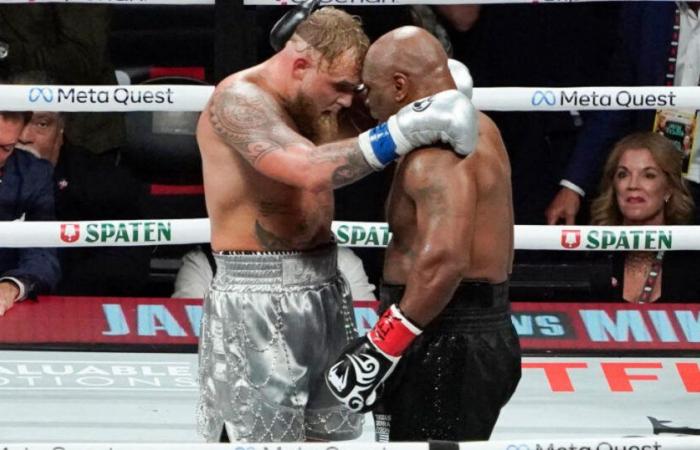 Mike Tyson dice di non avere “rimpianti” dopo aver perso un incontro di boxe contro Jake Paul