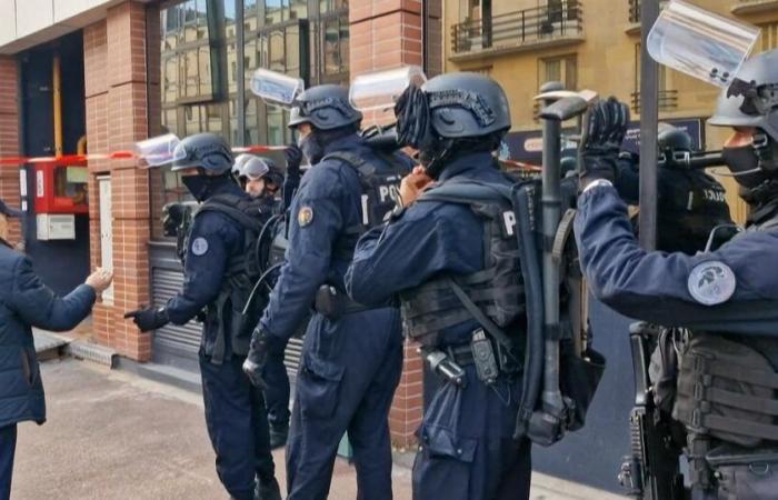 Liberati i quattro dipendenti di un ristorante, arrestato il detenuto