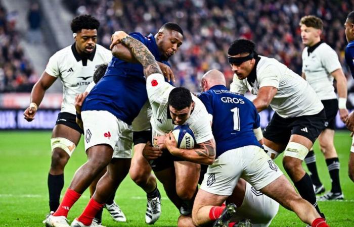 i Blues prendono lo scalpo sugli All Blacks per la terza volta consecutiva dopo un finale pazzesco