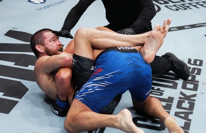 Punti salienti! Jim Miller offre un finale veloce, 'Jumps the Gilly' per mandare in pensione Damon Jackson | UFC309