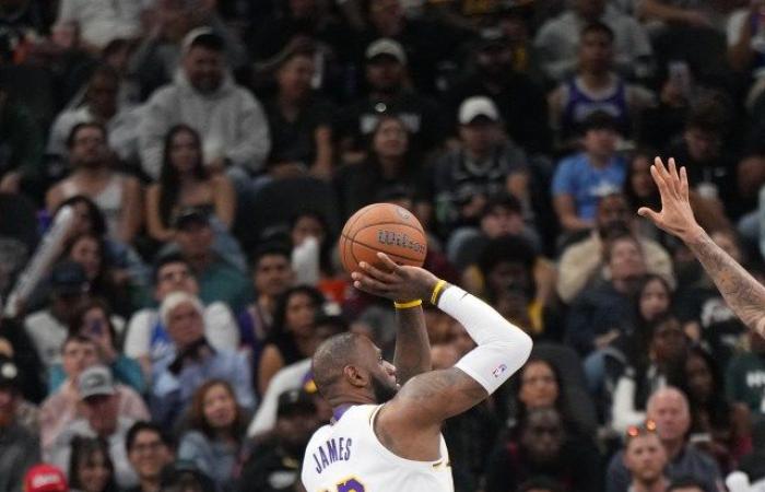 Il record di 37 anni di Magic Johnson ai LA Lakers è a rischio con LeBron James sull’orlo della storia