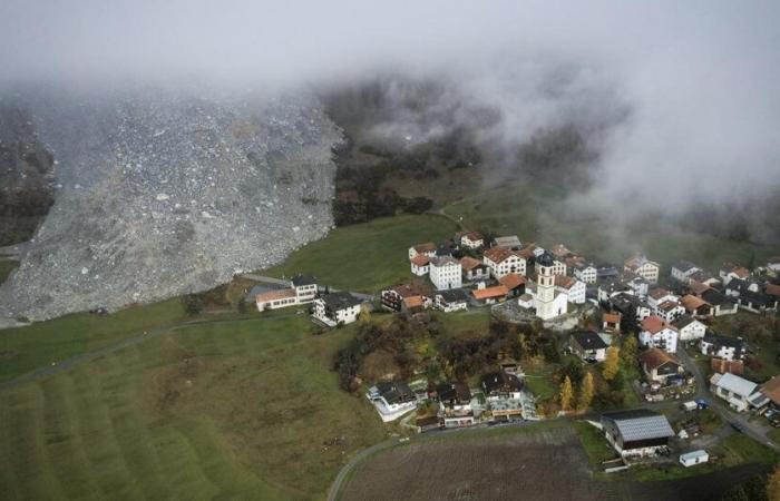 Cosa accadrebbe se il villaggio grigionese di Brienz venisse definitivamente abbandonato? – rts.ch