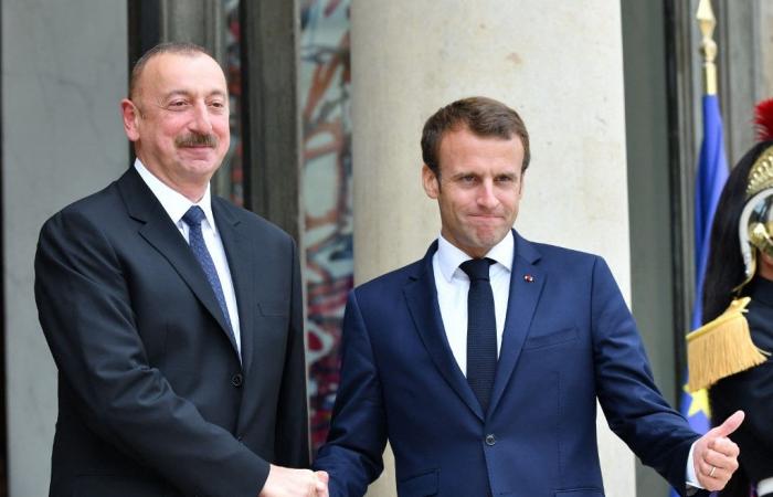 Ilham Aliyev (e il suo amico russo) approfittano della COP 29 di Baku per risolvere le loro controversie con la Francia