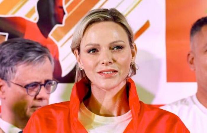 Charlene di Monaco “felice” e sorridente, ritrova il fratello Gareth ad un evento a loro caro