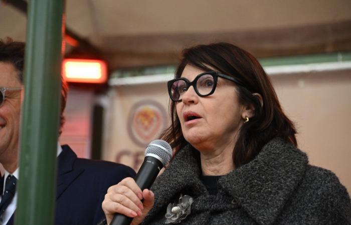 Foto: Eva Longoria, Jean Reno, Dominic West, Zabou Breitman, Constance Labbé, Patrick Paroux… pioggia di stelle all'Hospices de Beaune