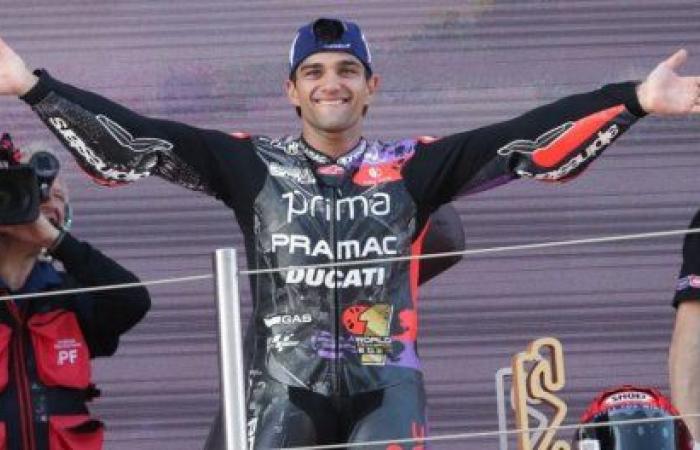 GP Barcellona: Martin “sotto choc”, Bagnaia si congratula con il rivale