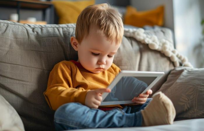 SCREEN time accelera la pubertà e la crescita ossea nei bambini