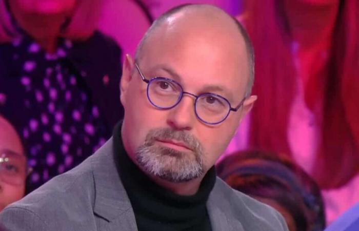 Thomas Guénolé “indignato” dalle parole di Cyril Hanouna che lo ha licenziato: “Voglio ringraziare…