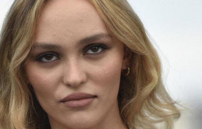 Lily-Rose Depp dichiara il suo amore per “l’amore della sua vita” in occasione di un progetto davvero speciale…