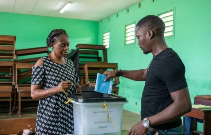 Referendum sulla Costituzione in Gabon: massiccia vittoria del “sì”, secondo i risultati provvisori