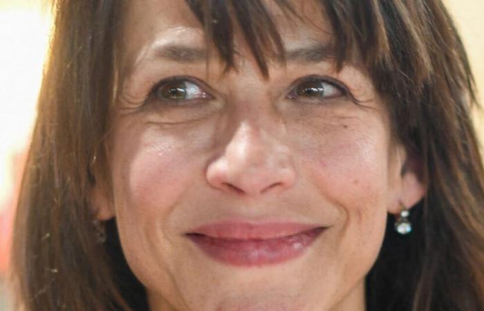 Sophie Marceau: Cosa è successo ai suoi due figli, Vincent e Juliette, cresciuti nell’ombra?