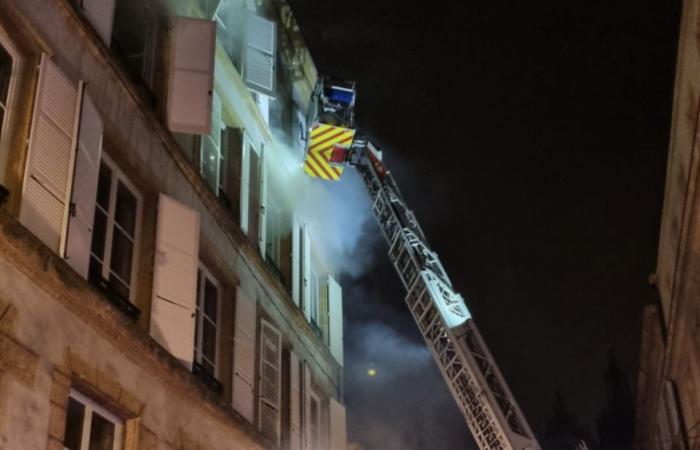 Un incendio è scoppiato nel centro della città di Metz