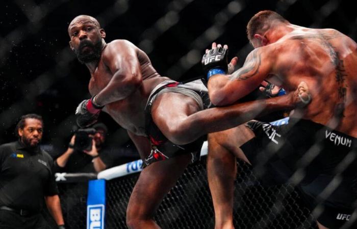 Risultati UFC 309, highlights: Jon Jones mette a segno uno straordinario colpo al corpo che elimina Stipe Miocic e conserva il titolo