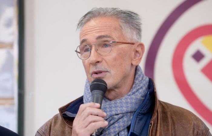 Thierry Lhermitte solleva il velo sulla sua profonda depressione dopo una rottura