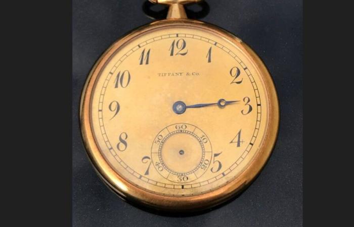 L'orologio regalato al capitano che salvò 700 passeggeri del Titanic viene venduto a una cifra record | Notizie dal Regno Unito