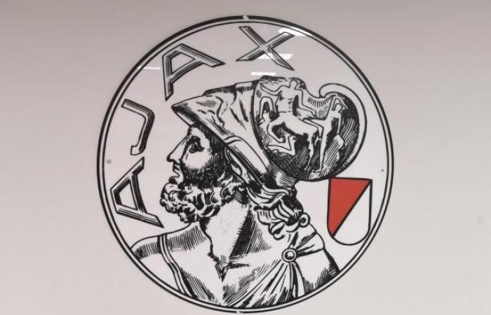 Per il suo 125° anniversario, l’Ajax Amsterdam farà rivivere il suo vecchio logo