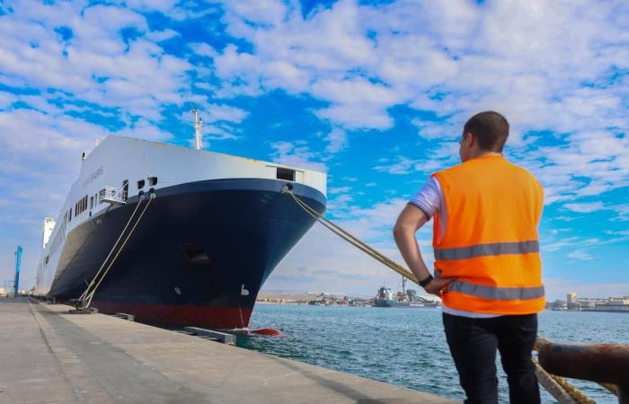 Primver svolge la sua attività a livello internazionale presso il terminal frutta del porto di Sète (Hérault)