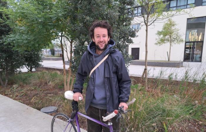 partendo da Saint-Nazaire, Antonin ha percorso 9.000 km in bicicletta