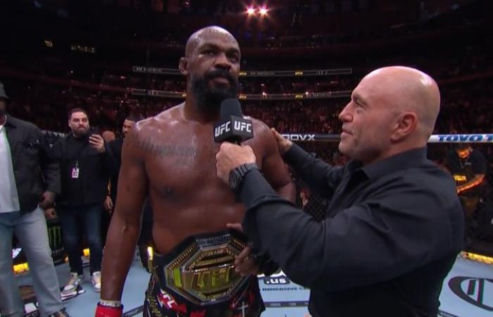 Il campione UFC Jon Jones rimane al top del gioco di combattimento