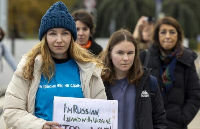 Gli oppositori russi manifestano a Ginevra contro il regime di Putin