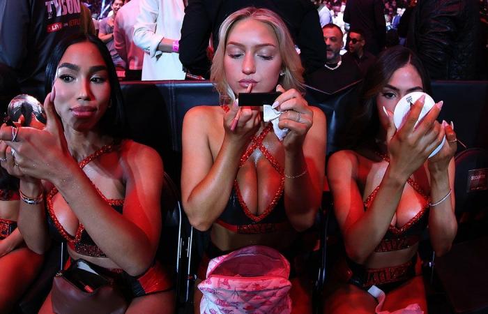 Sydney Thomas, la ring girl di Paul-Tyson, ruba i riflettori sui social media