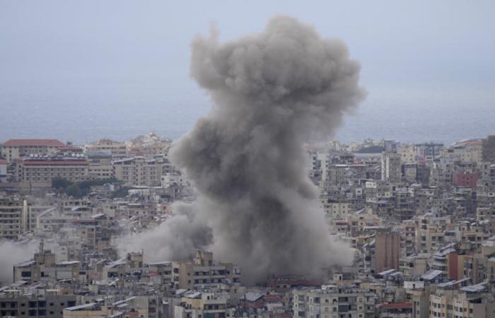 Attacchi mortali israeliani hanno colpito la Striscia di Gaza e Beirut