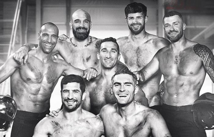 incontro con il fotografo emblematico dei calendari “sexy” dei giocatori di rugby o dei vigili del fuoco