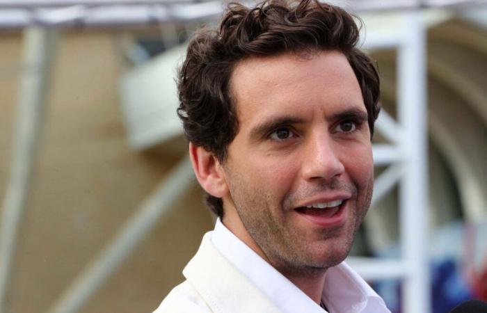 “In Francia è finita, mi fermo”, Mika sorprende Nagui a proposito di “The Voice”