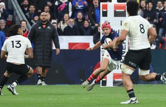 Le note di Francia – All Blacks (30-29): Louis Bielle-Biarrey continua a confermarsi, l’autorevolezza secondo Thomas Ramos