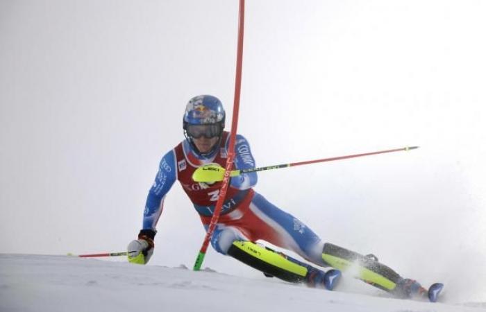 Clément Noël miglior tempo nella prima manche dello slalom di Levi, Steven Amiez 3°