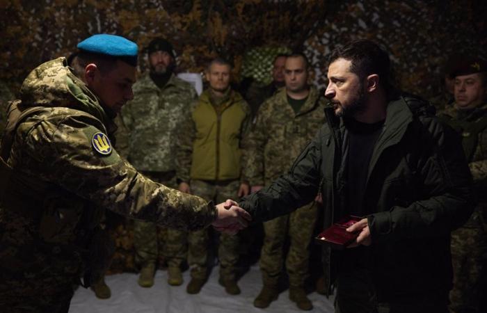 Guerra in Ucraina | Mosca avverte di escalation, Zelenskyj al fronte