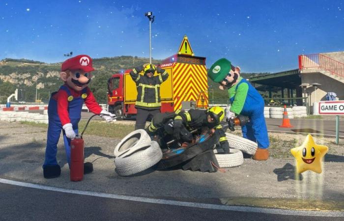 IN FOTO – Mario, anni '80, cinema… scopri gli originalissimi calendari dei vigili del fuoco della Drôme e dell'Ardèche