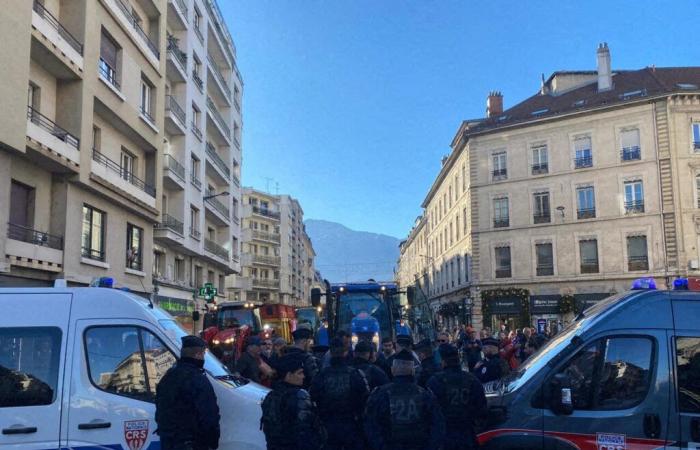 Blocchi degli agricoltori a Grenoble e nell'Isère: ecco i settori interessati