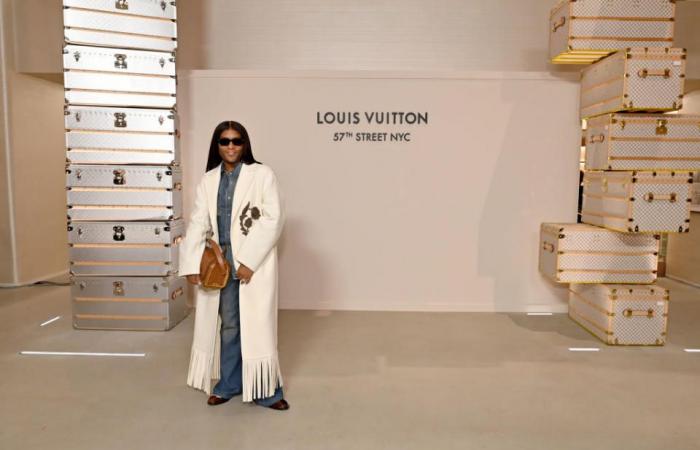 Martha Stewart, Ana de Armas, Julez Smith e altre star partecipano all'inaugurazione del negozio Louis Vuitton sulla 57th Street a New York