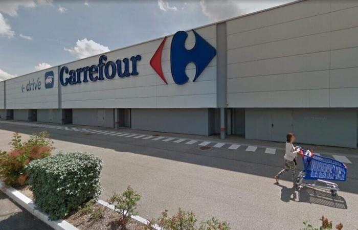 Chiuso dopo l’alluvione, il negozio Carrefour di Givors riaprirà presto