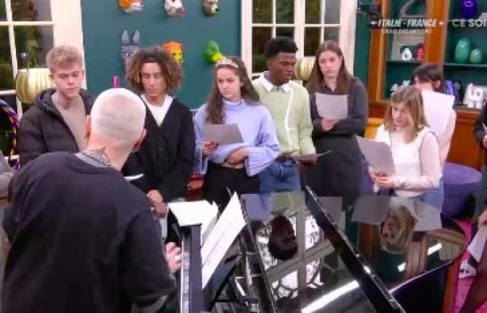 Pubblico 16:15: Il quotidiano “Star Academy” su TF1 a 1,3 milioni, battuto da “Una domenica in campagna” su France 2 che è a 1,9 milioni