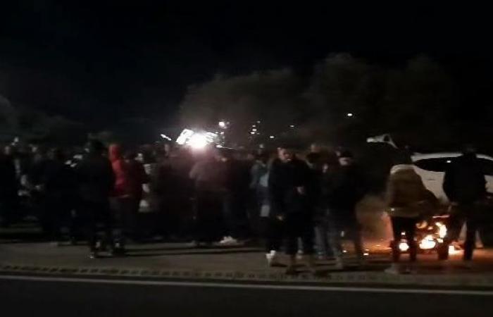 VIDEO – Agricoltori arrabbiati: a Nîmes “parte l’operazione cool”