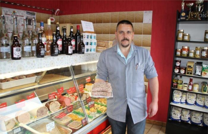 Questo macellaio della Mayenne produce una delle migliori salsicce di Francia