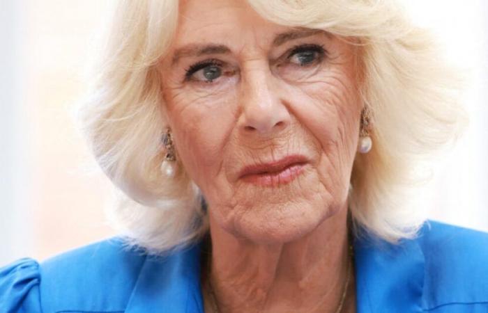 Tristezza a Buckingham: la regina Camilla di fronte a una nuova disillusione, ha perso una persona cara