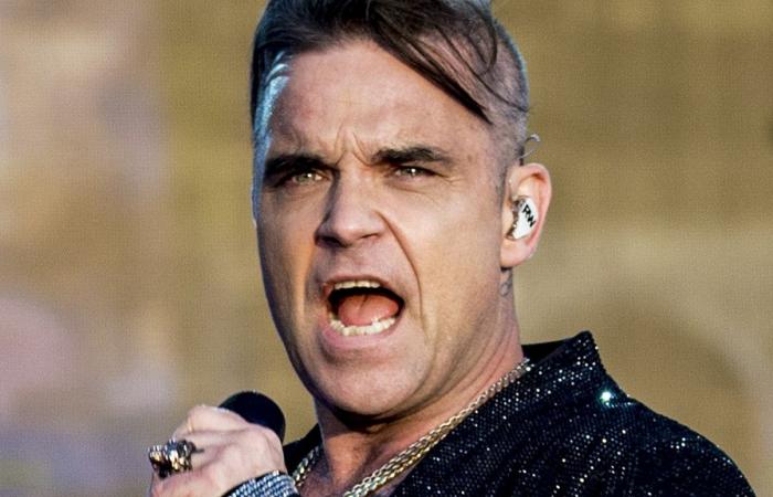 Robbie Williams attacca il manager dei Take That