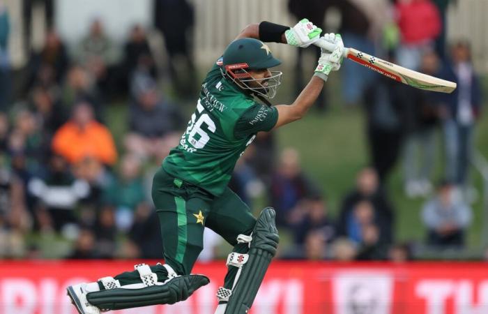 Babar Azam mantiene la posizione mentre l'AUS reagisce, PAK a 82/4 in 12 over