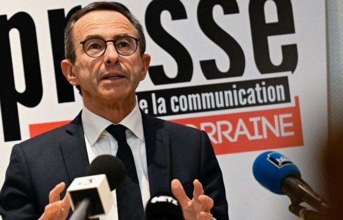 Bruno Retailleau si dice contrario a riprendere l'esame del testo